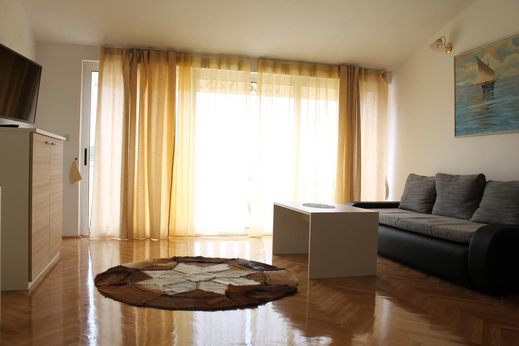 Apartmani Monaco โพลเช ภายนอก รูปภาพ